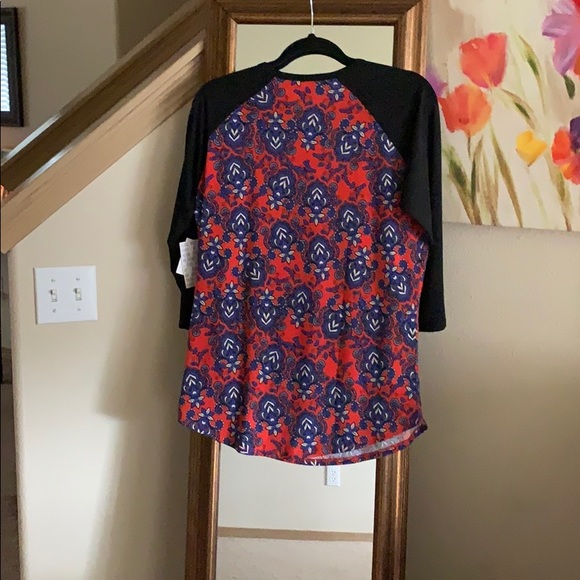 LulaRoe Large Randy Base Ball Tee - Picture 2 of 2
